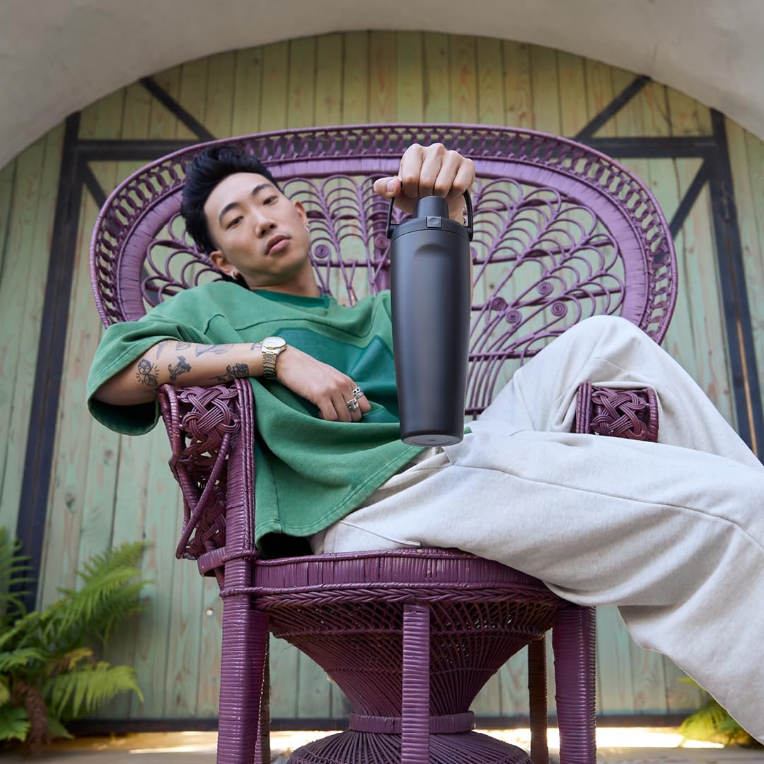 22 oz Stainless Steel Water Bottle with Straw and Carry Handle, Double Wall Vacuum Insulated, Leak-Proof Locking Lid, BPA-Free, Yucca